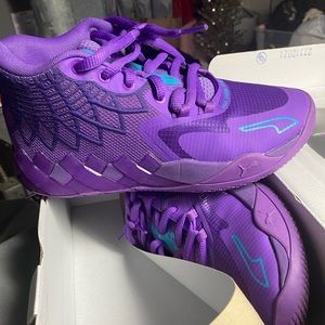 Lamelo ball purple puma hard to find!!